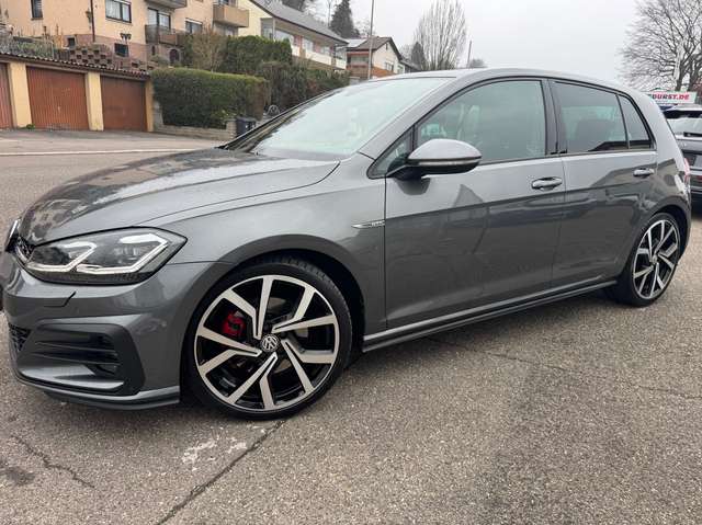VW Golf GTD GTD PANO ACC 19ZOLL VOLLVIRTUELL R-KAME