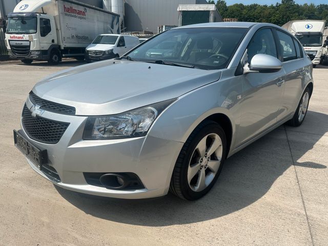 Chevrolet Cruze Hatchback LTZ*NAVI*KLIMA*