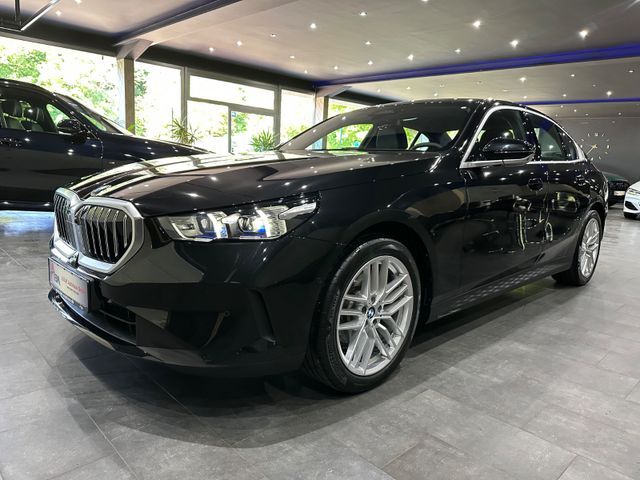 BMW 520d / HEAD-UP /LEDER /KAMERA/ Sitzklima/ 1.HAND