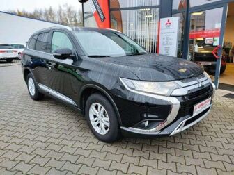 Fahrzeug MITSUBISHI Outlander undefined