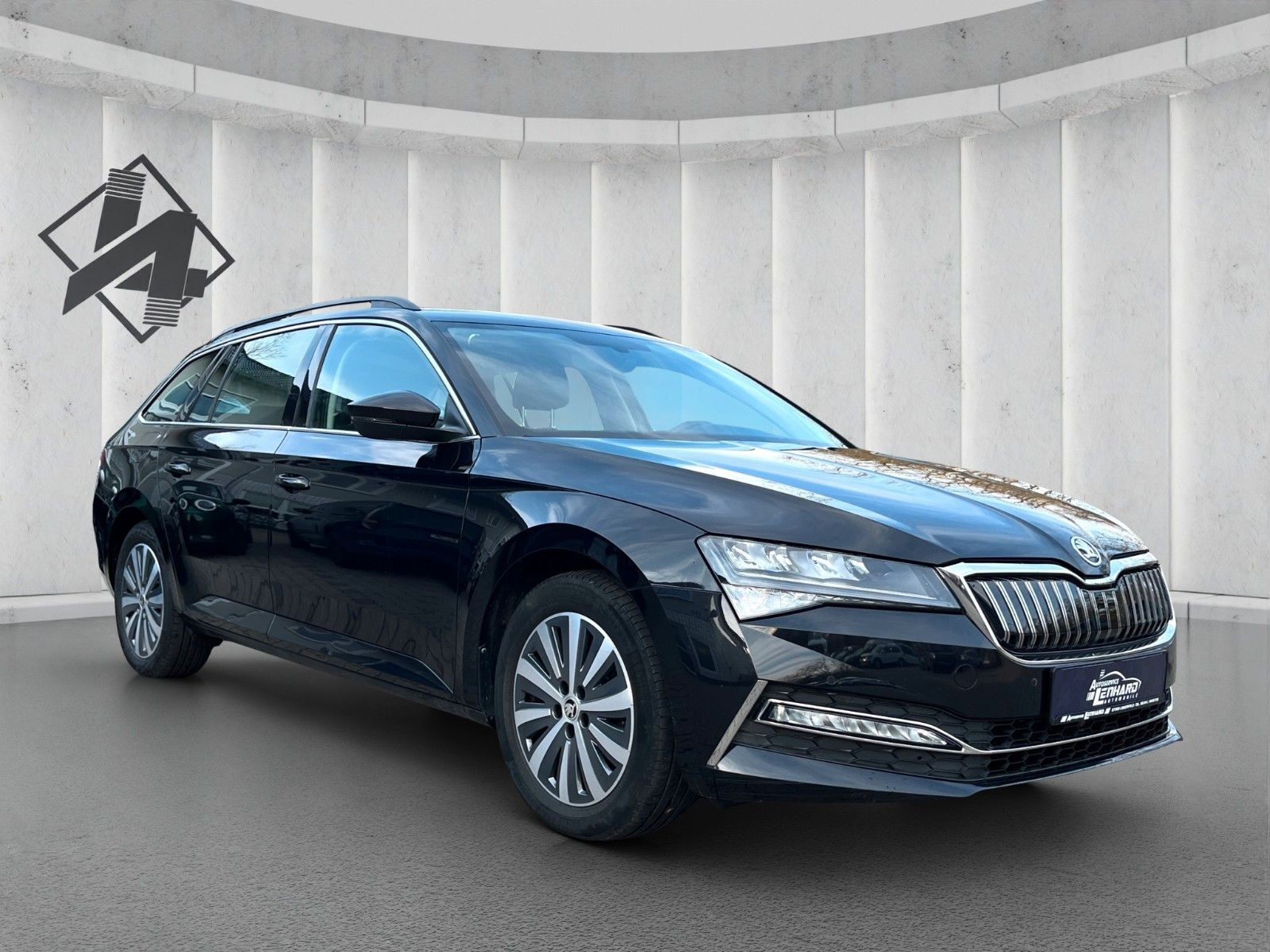 SKODA Superb 1.4L DSG Combi*ViCo*Standheizung*AHK**