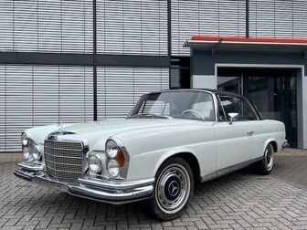 Rapid Classics: Eine Suche. Alle Oldtimer. 10 » Rapid Classics: Eine Suche. Alle Oldtimer. Mercedes-Benz 280 SE Coupe 3,5 V8 W111 dt.Fahrzeug