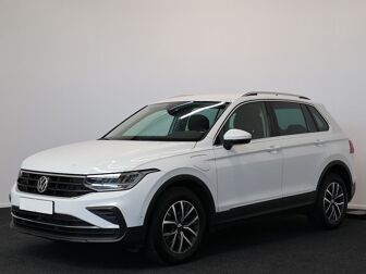 Fahrzeug VOLKSWAGEN Tiguan undefined