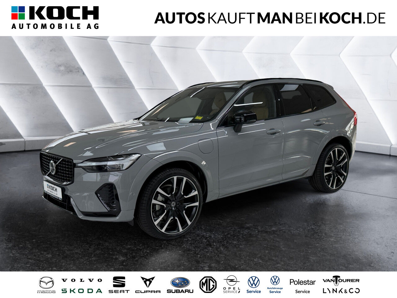 VOLVO XC60 T8 Plug-In AWD Ultimate Dark HIGH- END