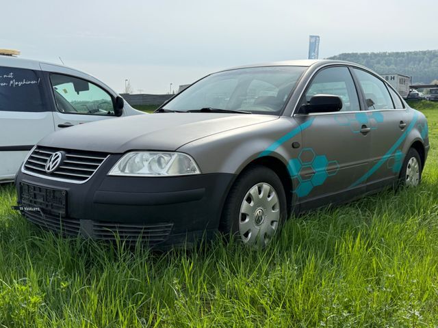 VW Passat Lim. Basis