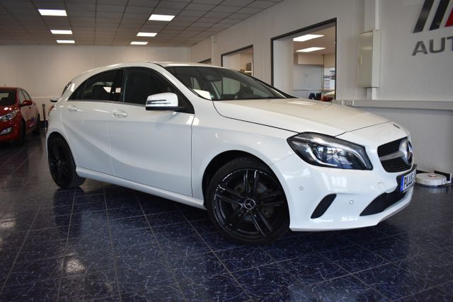 Mercedes-Benz A 200 Aut. BlueEfficiency Navi PDC Tempomat