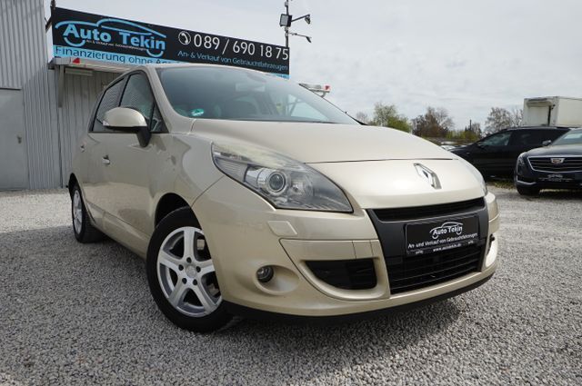 Second hand Renault Scenic 2.0 Dynamique