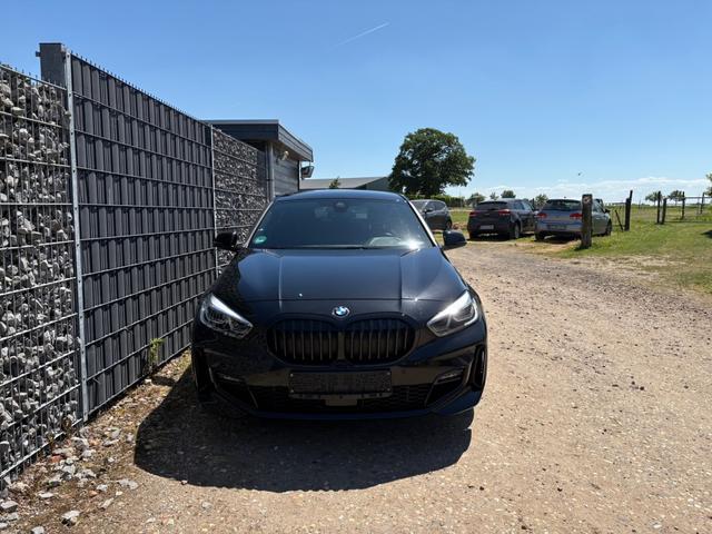 BMW 1er i M Sport Navi App SHZ Allwetter 103kW (...