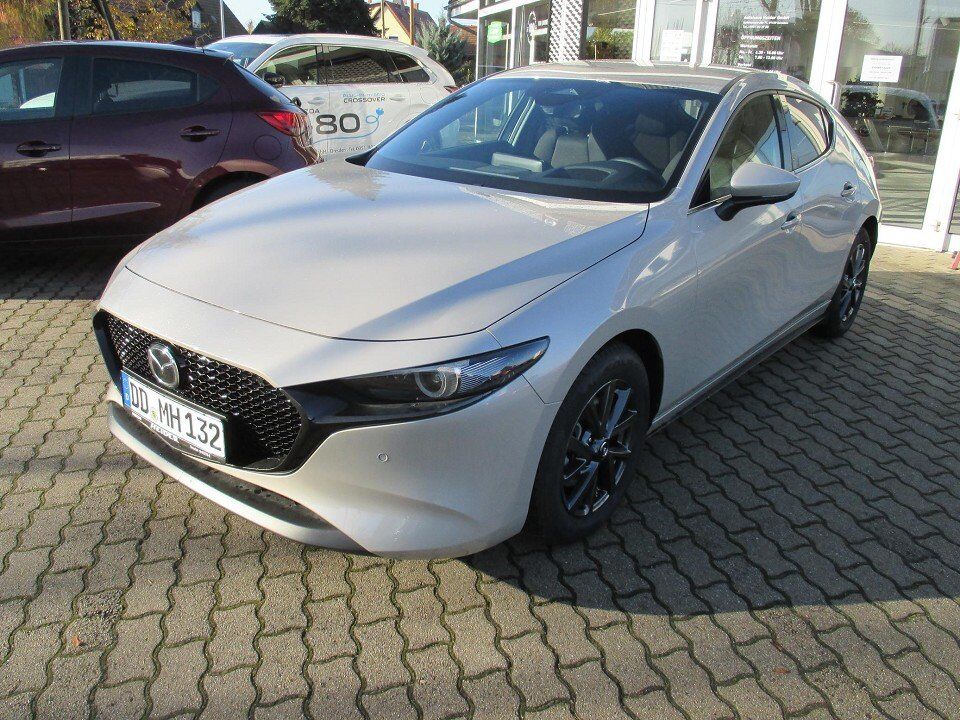 Mazda 3 2.5L e-SKYACTIV G 140 Exclusive-line