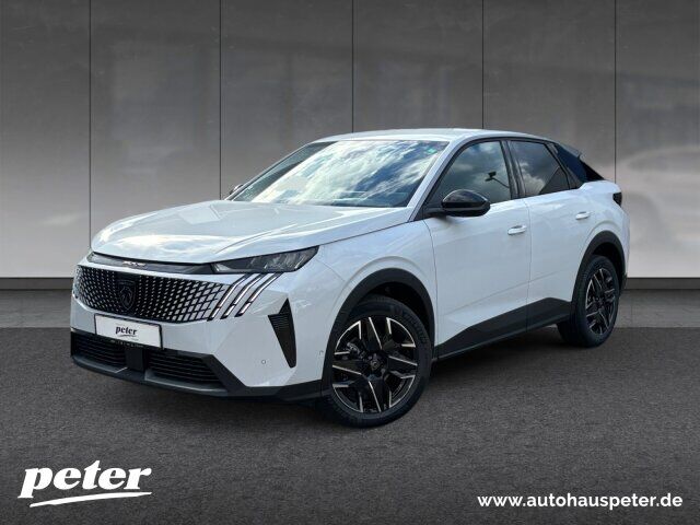 PEUGEOT 3008 1.2 Hybrid 136 Allure PanoNav+Drive Assist