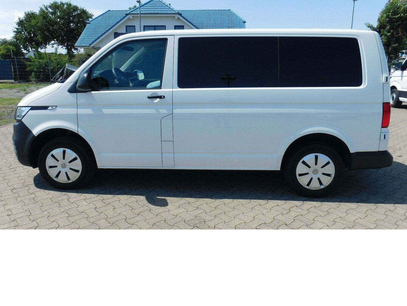 VW T6.1 Transporter 2.0 BMT TDI 9 Sitze Navi Klima