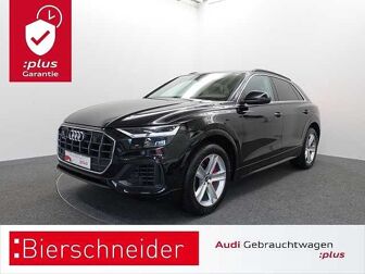 Fahrzeug AUDI Q8 undefined