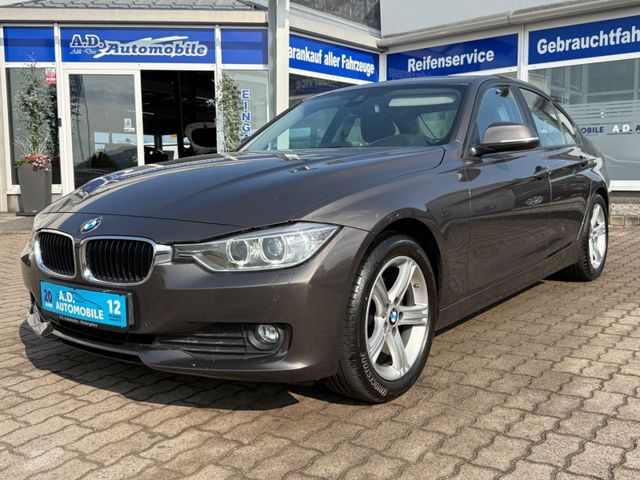 BMW 320d Limousine Head-Up Display