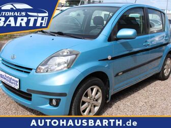Fahrzeug DAIHATSU Sirion undefined