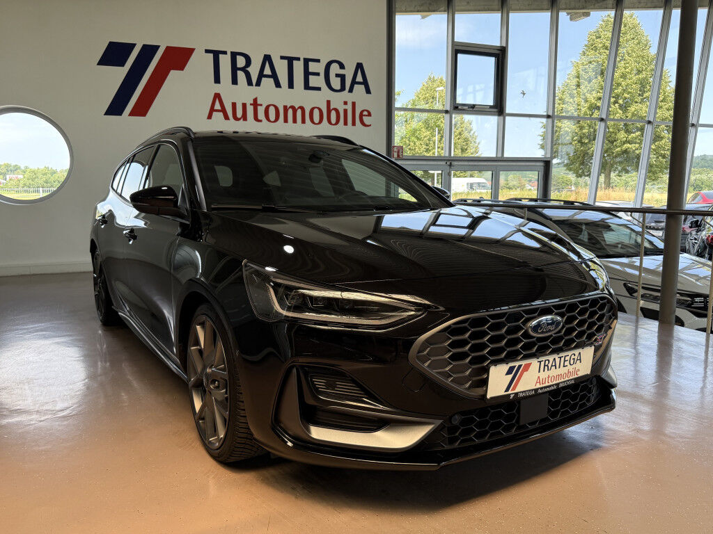 Ford Focus Turnier ST XPano AHK ACC B&O Winter-P.