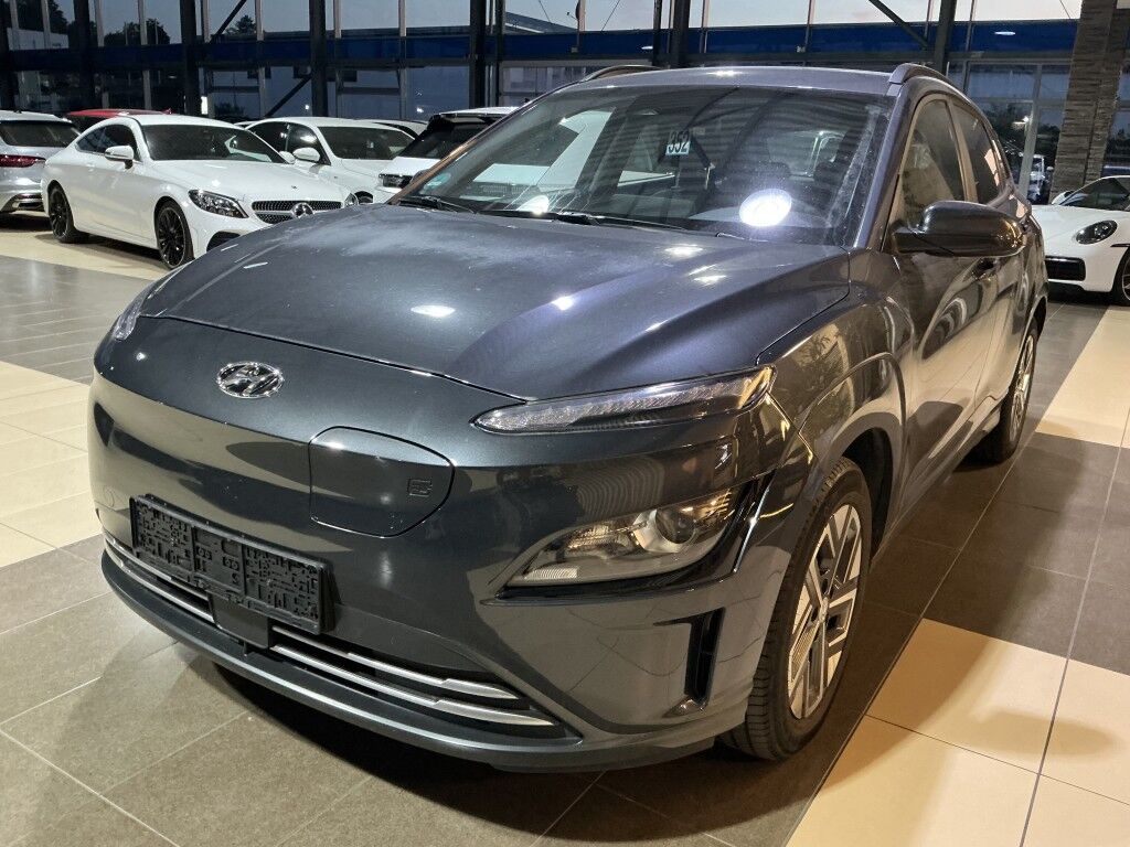 Hyundai Kona Select dig.Cockpit ACC R.Cam PDC SHZ DAB+