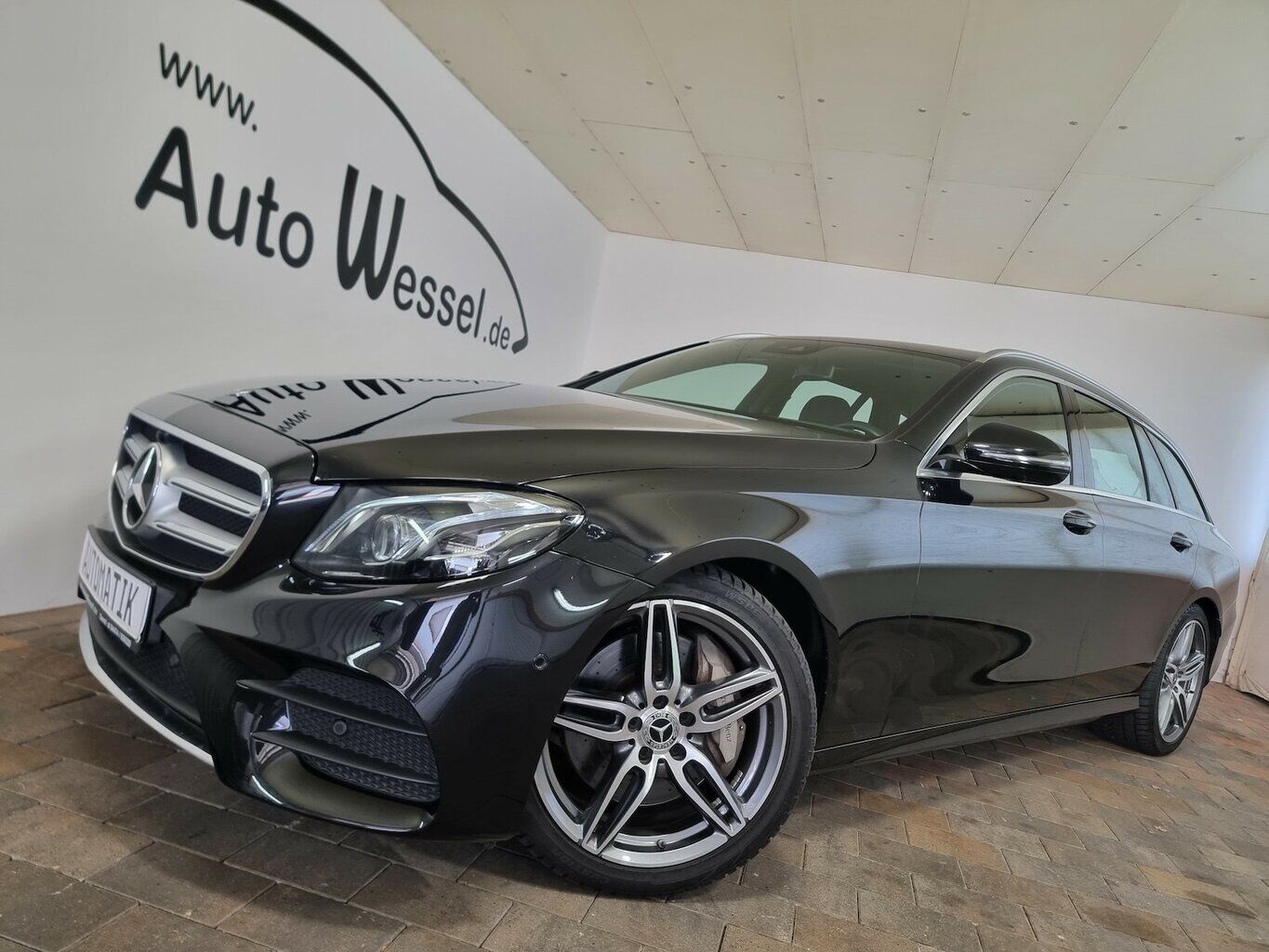 MERCEDES-BENZ E 350 d AMG-Line LED AHK GSD Navi Spur Kamera