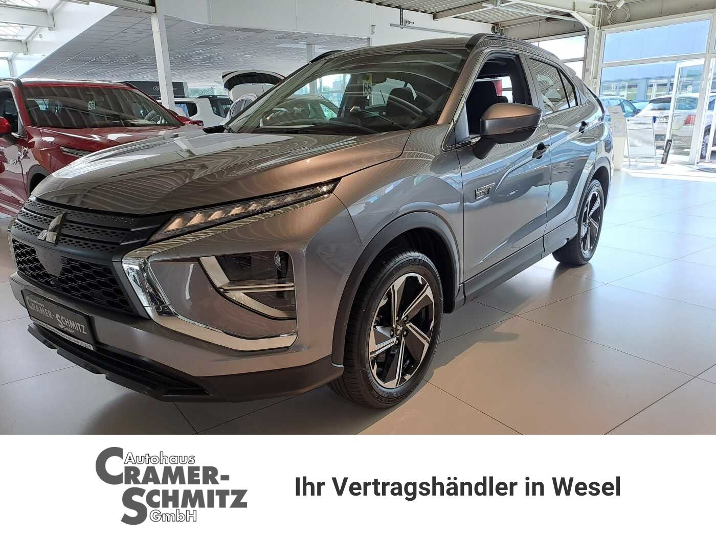 MITSUBISHI Eclipse Cross Plug-In Hybrid 4WD Basis