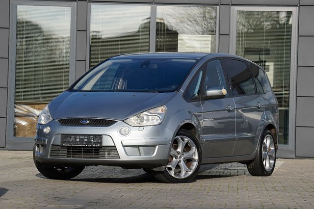 Ford S-Max Titanium