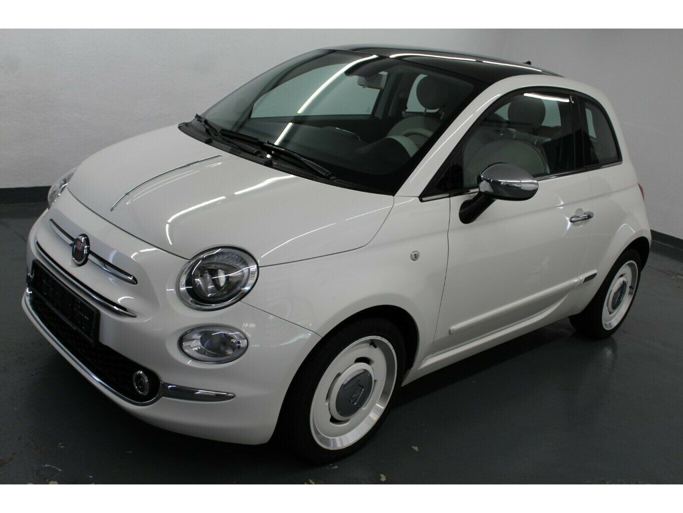 FIAT 500 Anniversario 105 Klimaauto+Panorama+Apple+PDC+16J!