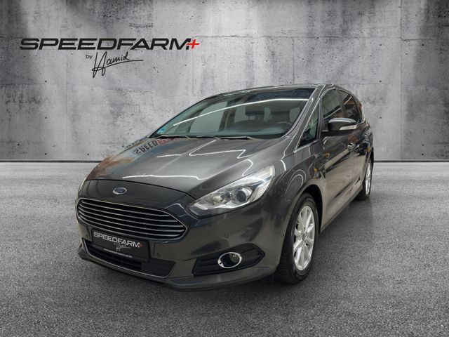 Ford S-Max Titanium