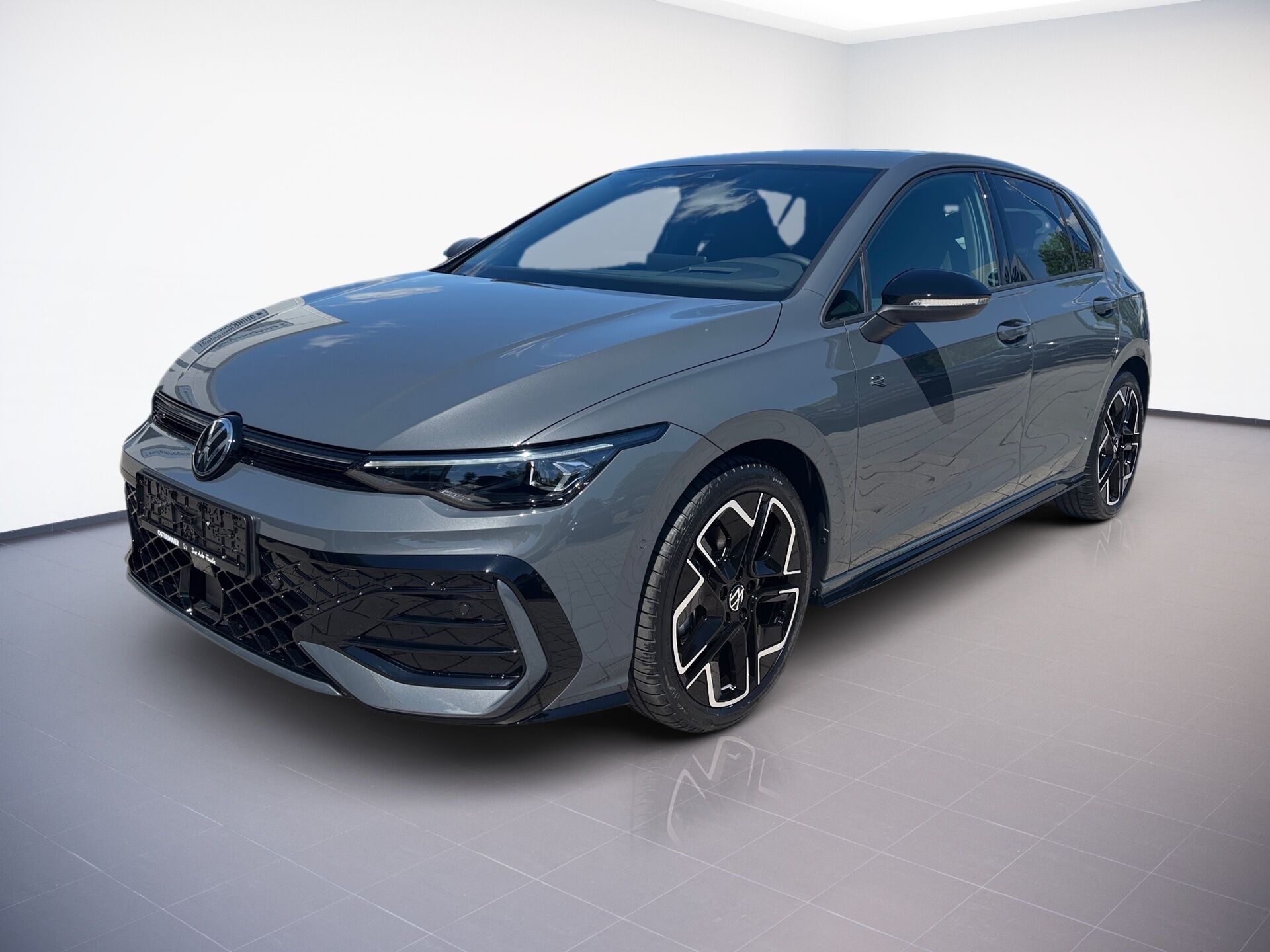 VW Golf VIII R-Line 2.0TSI 204PS 4MOTION DSG 5J-GAR