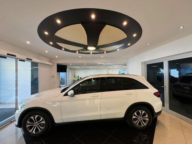 Mercedes-Benz GLC 250 d 4Matic *Ahk*Shz*Pano-Dach*Navi*