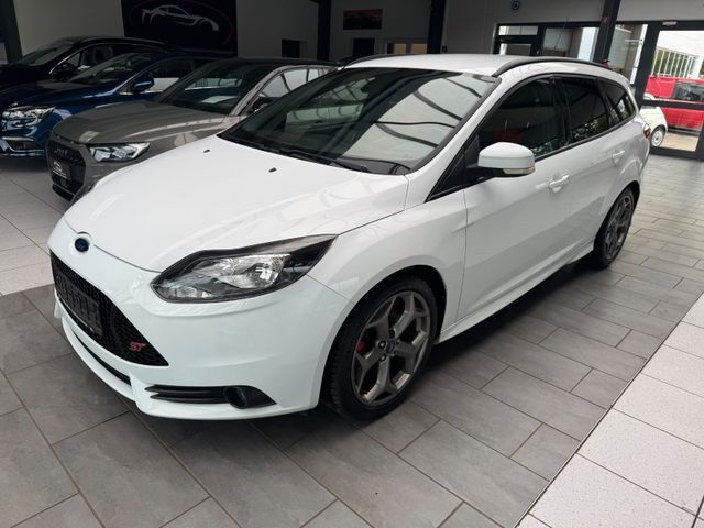 Ford Focus Turnier ST