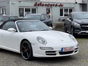 Fahrzeug PORSCHE 911 SERIES undefined