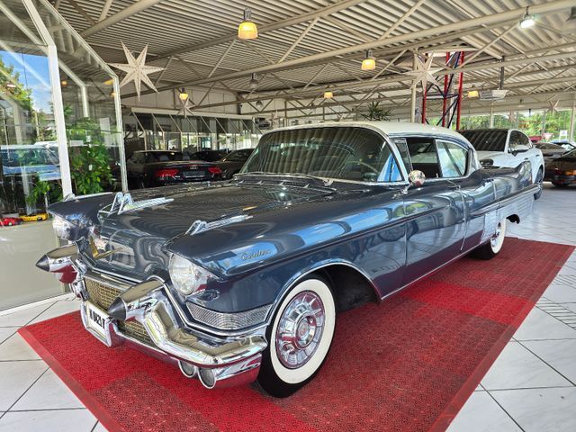 Cadillac Fleetwood Limousine Serie 60 "Traumzustand"