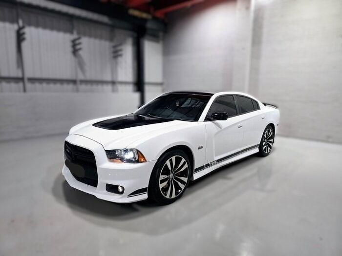 DODGE Charger 6.4HEMI SRT Autom 1.Hand/dtsch.EZ/Carfax