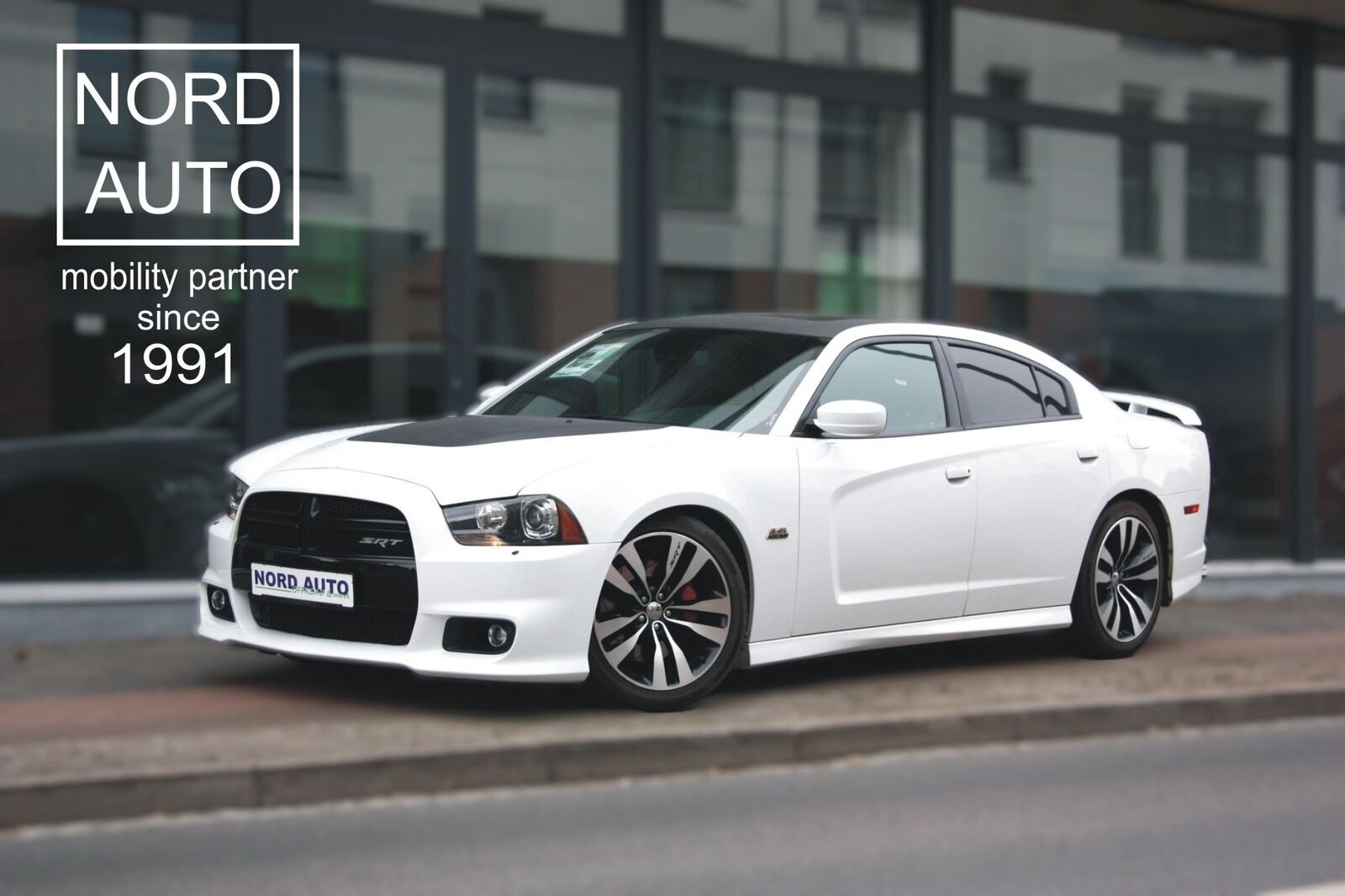 DODGE Charger 6.4HEMI SRT Autom 1.Hand/dtsch.EZ/Carfax