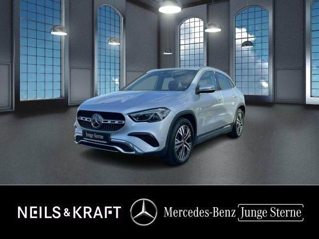 Mercedes-Benz GLA 250 4M PROGRESSIVE+STANDH+AHK+DISTRONIC+KAM.