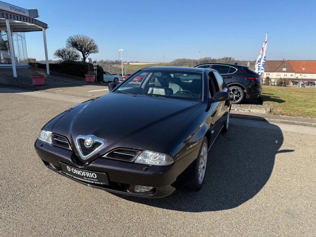 ALFA ROMEO 166 3.0 V6 24V Distinctive, Gepflegtes Fahrzeug