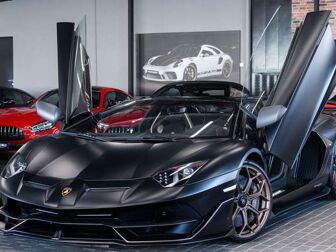 Fahrzeug LAMBORGHINI Aventador undefined