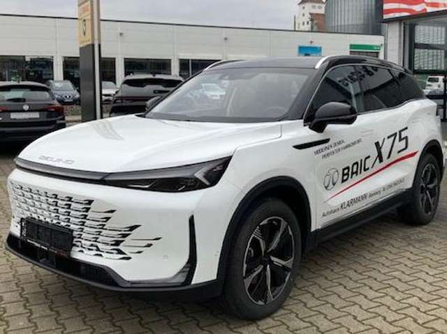 BAIC Beijing X75 1,5 GDI / Automatik / LED / Panorama