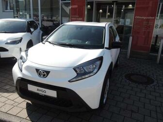 Fahrzeug TOYOTA Aygo X Cross undefined