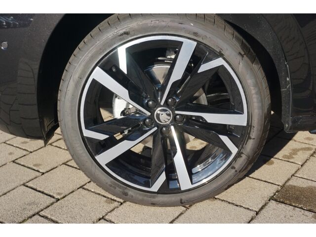 Skoda Kamiq 1.5 TSI Monte Carlo DSG Navi LED ACC SHZ K
