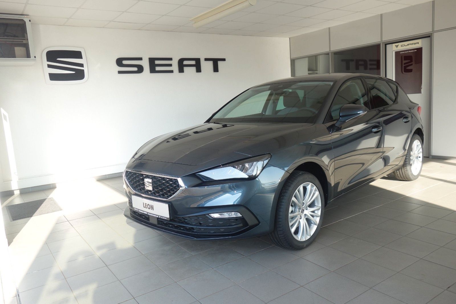 Seat Leon Style Edition 1.0 eTSI DSG *SHZ*PDC*LED*uvm