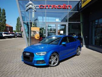 Fahrzeug AUDI S3 undefined