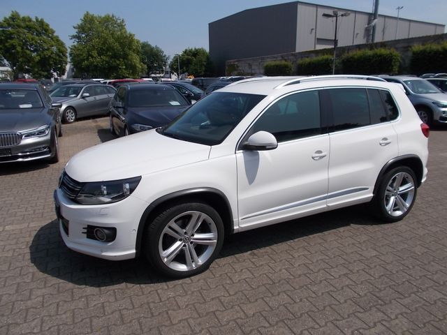 VW Tiguan Sport & Style 4Motion, Navi, R-Line, SHZ