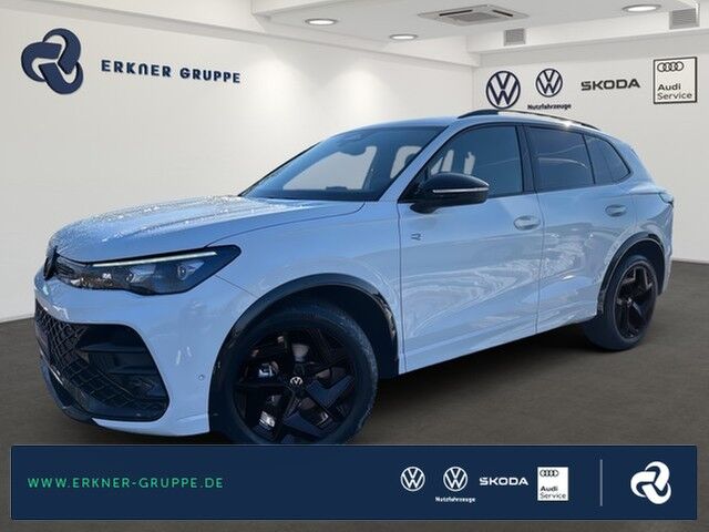 VW Tiguan 1.5eTSI DSG R-Line AHK+PANO+KEYLESS+NAVI+