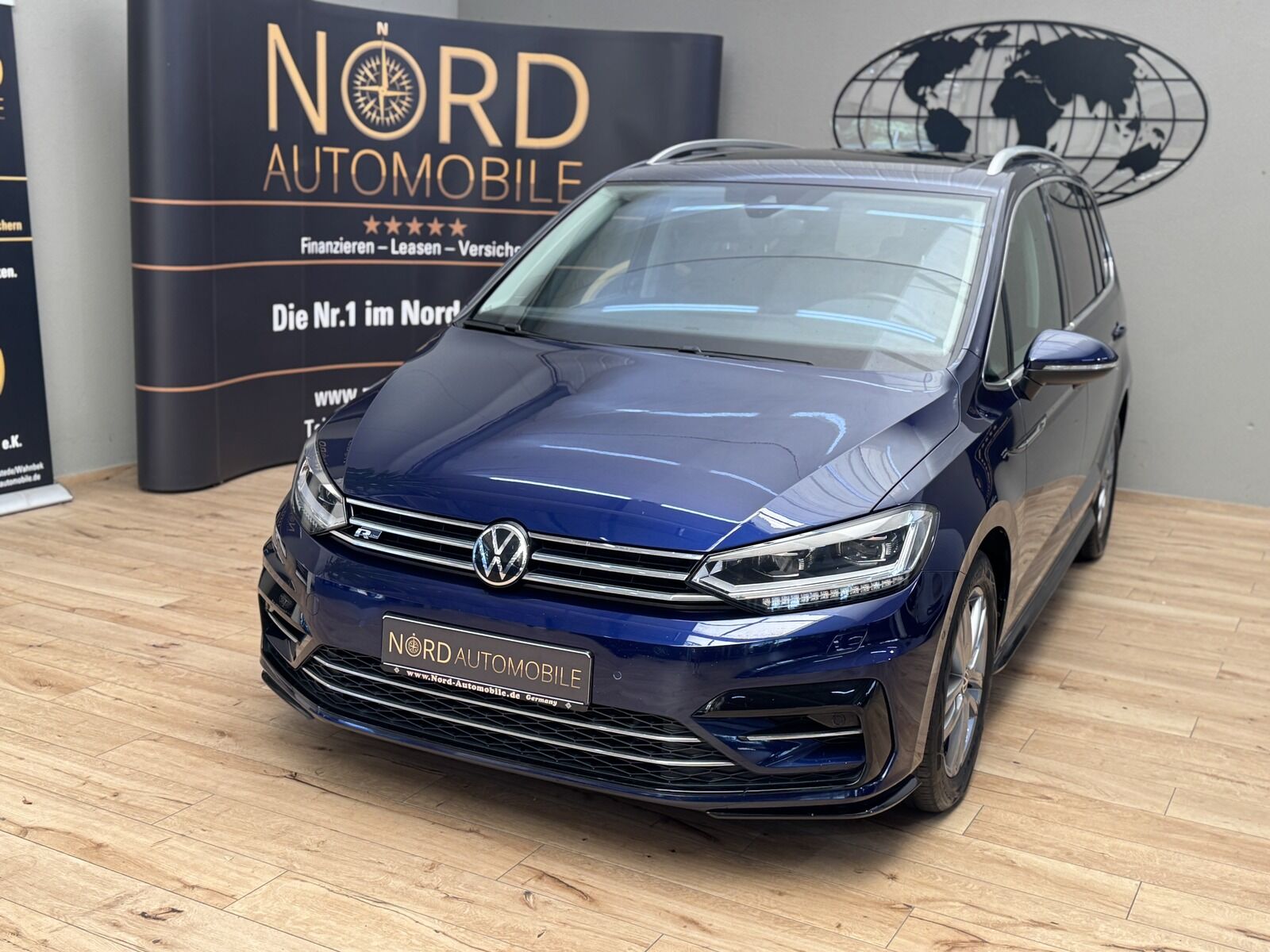 VW Touran R-Line 2.0 TDI DSG Pano/AHK/Dig.Cockpit/