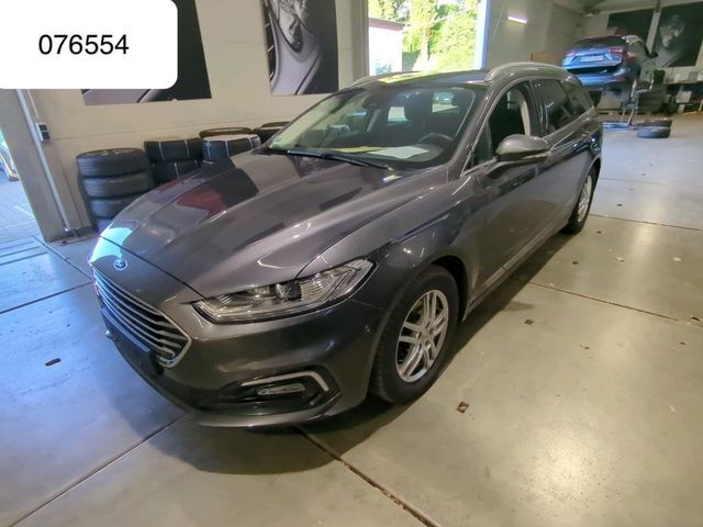 Ford Mondeo Turnier Titanium ACC LED Kam SpurAss ALUS