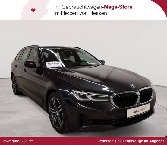BMW 530e xDrive Touring Aut. Navi LED AHK