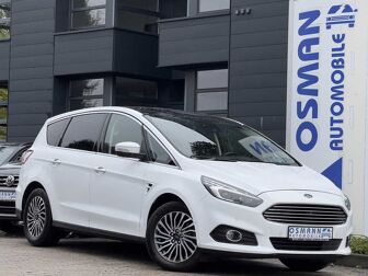 Fahrzeug FORD S-Max undefined