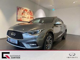 Fahrzeug INFINITI Q30 undefined