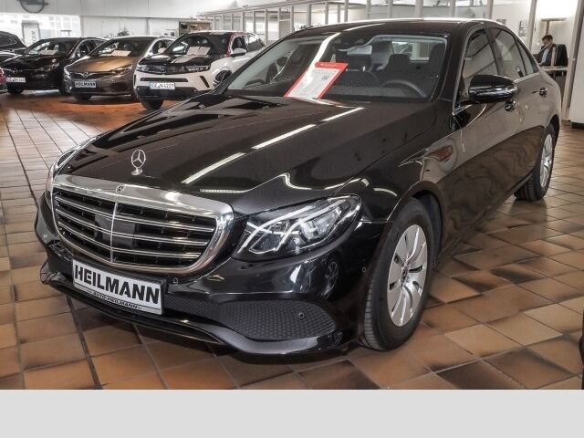 Mercedes-Benz E 220 d Automatik/Navi/ Standheizung/ ACC/Sitzheizung/LED/Parkassistent/DWA/BlindSpot/RFK
