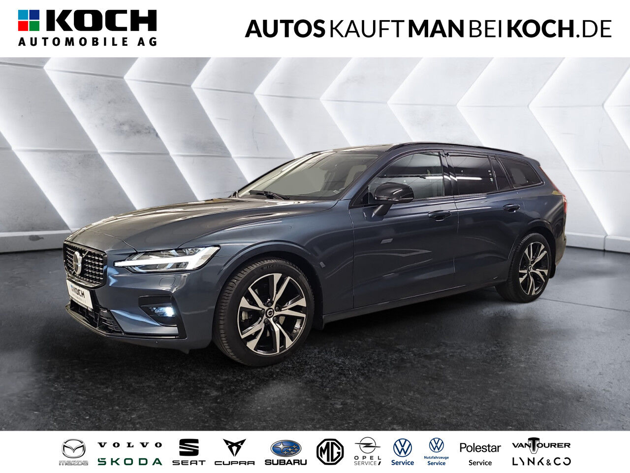 VOLVO V60 B4B Ultimate Dark ACC BLIS AHK PANO STHz 360