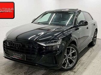 Fahrzeug AUDI Q8 undefined